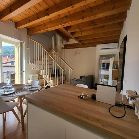 Whitewood Penthouse - Residenza Silvana Appartam Apartment